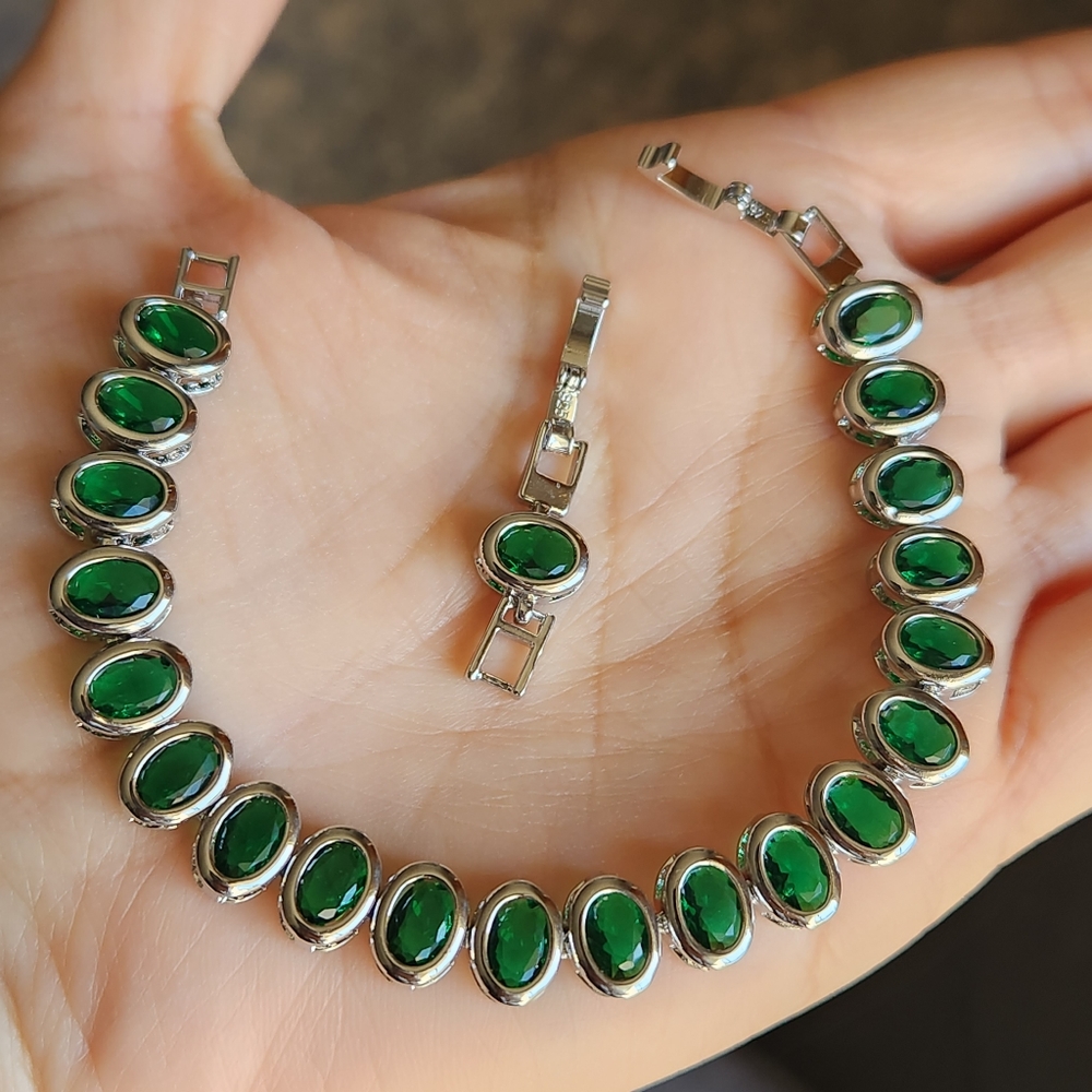 New 925 Silver Oval Cut Emerald Bezel Setting Bracelet for Women